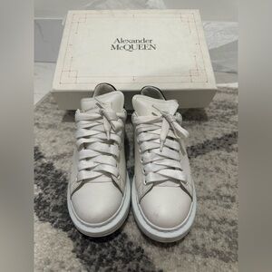 Alexander McQueen Oversized Sneakers – Size 35 (US 5)
Color: White/Black